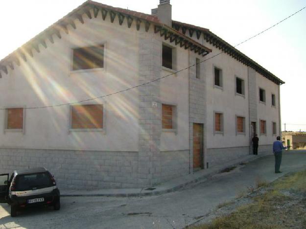 Edificio en Berrocalejo de Aragona