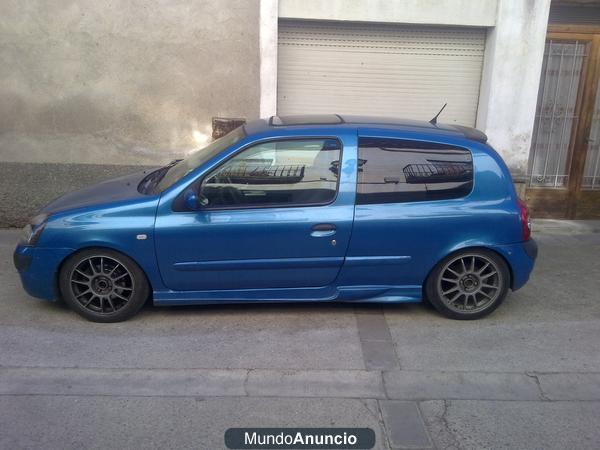 se vende clio