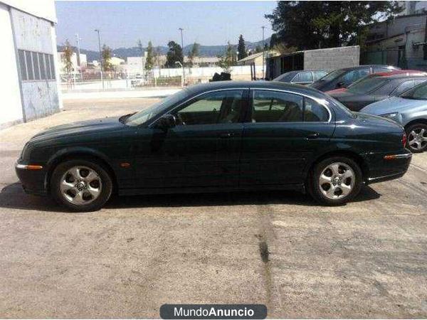 Jaguar S-Type 4.0 V8 NACIONAL, LIBRO