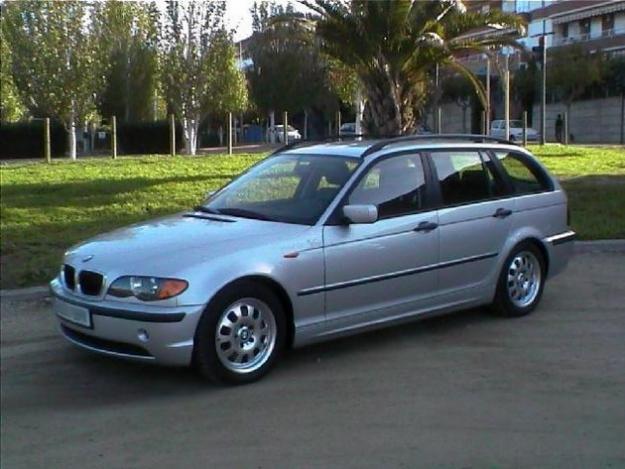 Venta de BMW 320 D TOURING 150 CV 6 VELOCIDADES '05 en Barcelona