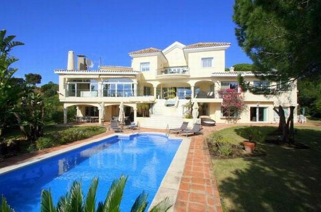 Villas a la venta en Elviria Costa del Sol