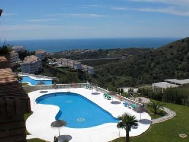 Apartamento con 2 dormitorios se vende en Mijas Costa, Costa del Sol