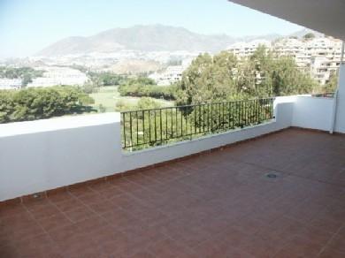 Apartamento con 3 dormitorios se vende en Benalmadena Costa, Costa del Sol