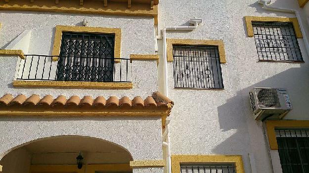 Casa adosada en Santa Pola