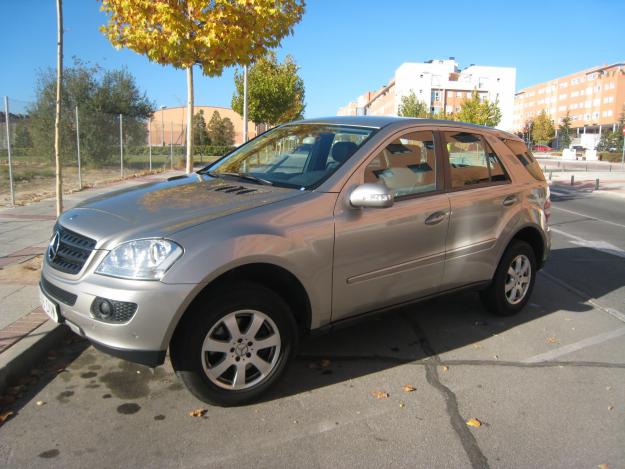 Vendo Mercedes todoterreno ML350