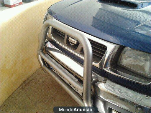 busco nissan navara 98/02 sin motor o averiada con ducumentacion