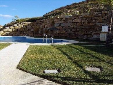 Apartamento con 3 dormitorios se vende en Marbella, Costa del Sol