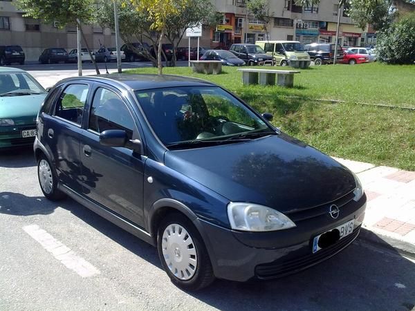 Se vende OPEL CORSA 1.2 16V