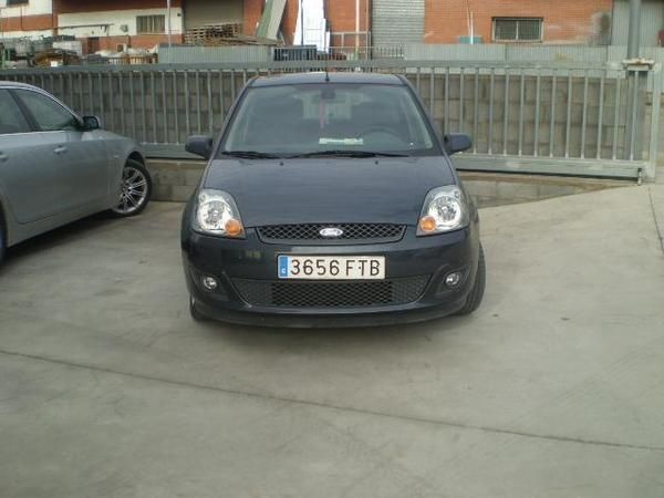 Ford Fiesta 1.4 80cv Newport de 5 puertas del 07/2007.