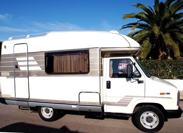 Autocaravana Fiat TD Hymer Tramp Semiperfilada 6 plazas viajar JPS