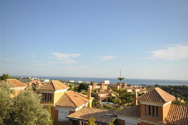 Villas a la venta en Santa Clara Costa del Sol