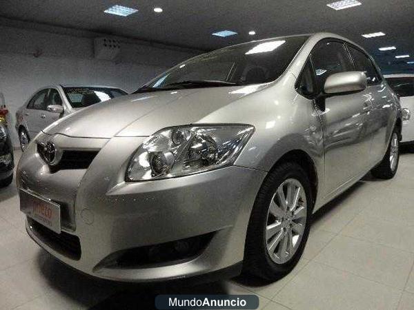 Toyota Auris 2.0 D4D SOL