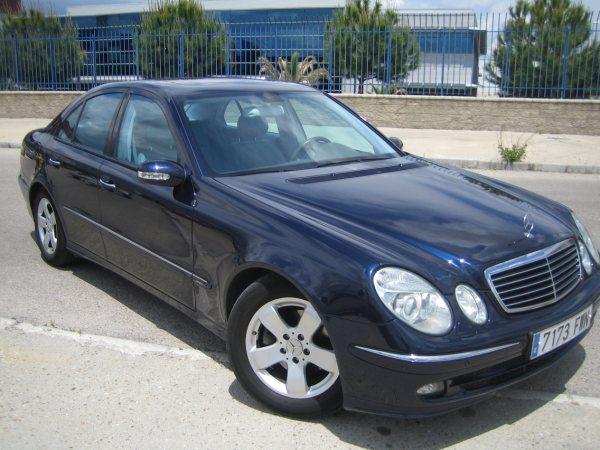 2005 Mercedes-Benz E 320 CDI Avantgarde Azul