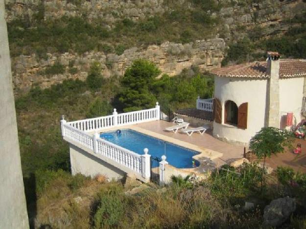 Chalet en venta en Busot, Alicante (Costa Blanca)