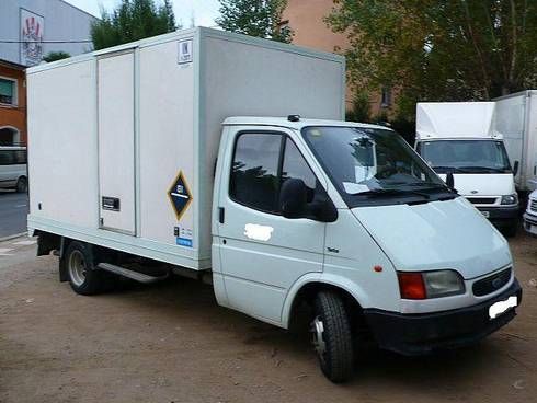 Ford Transit 2.5 TURBO CAJA ISOTERMICA