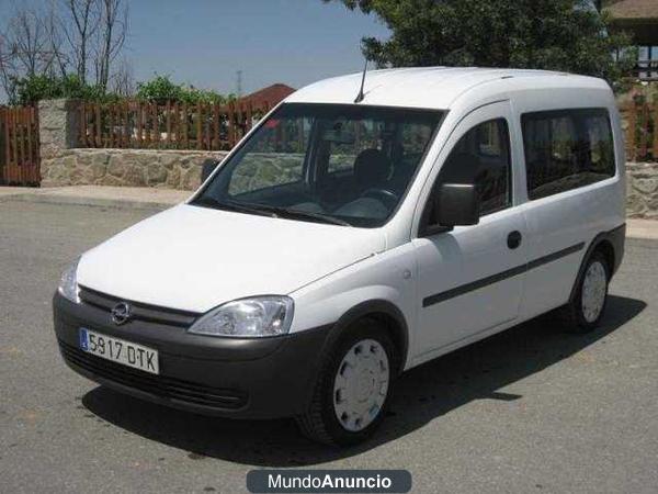 Opel Combo 1.3 CDTI 70 CV Essentia