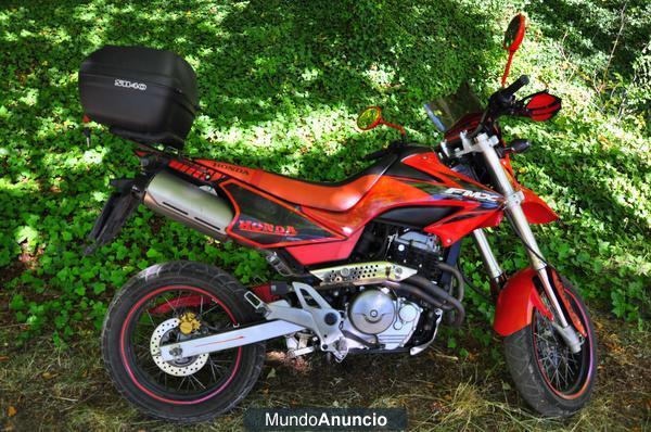Vendo moto Honda FMX650