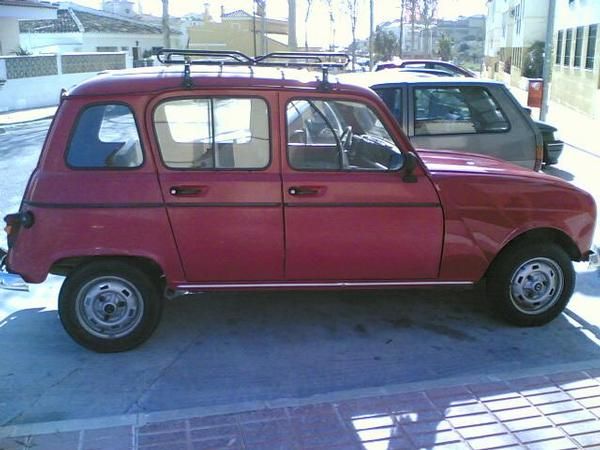 VENDO RENAULT 4L