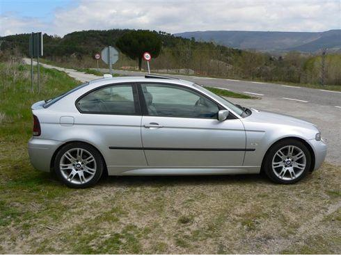 BMW Serie 3 Compact 320 D 04