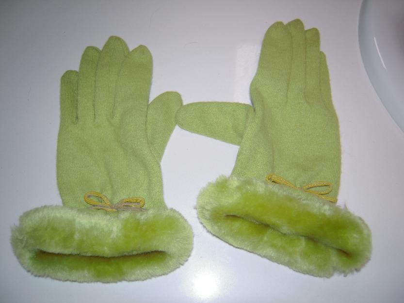 Guantes verdes