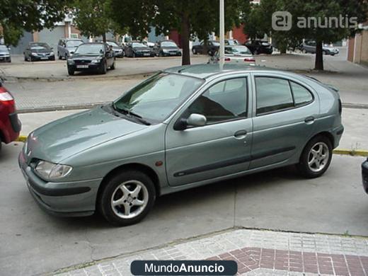 VENDO MEGANE AUTOMATICO GUAPISIMO PARA PAGAR ALGO URGENTE