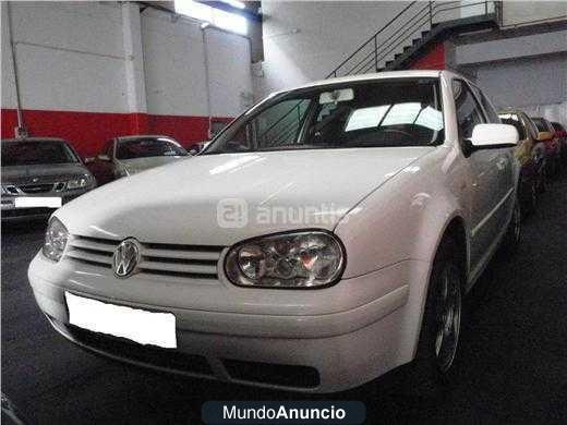 Volkswagen Golf 1.6 HIGHLINE