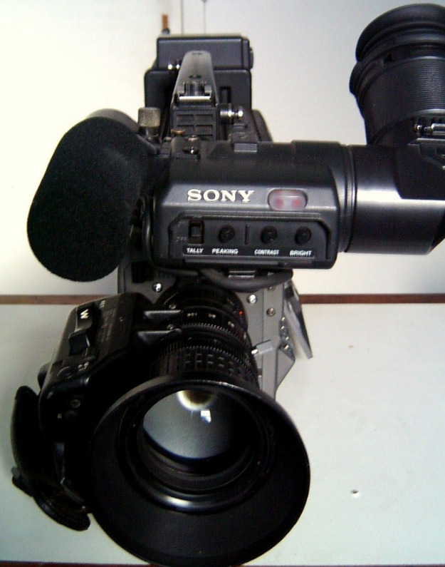 Camara Sony Dsr 300 Dvcam Pal (800 T.v Lines).