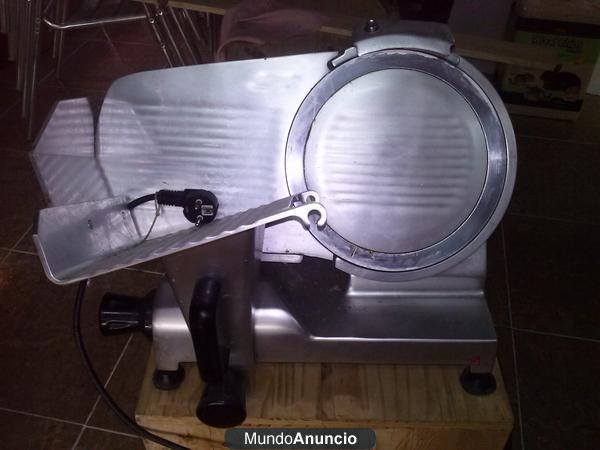 vendo maquina para cortar embutido y carnes a solo 120€