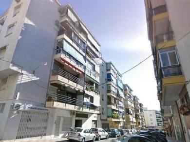 Apartamento con 3 dormitorios se vende en Marbella, Costa del Sol