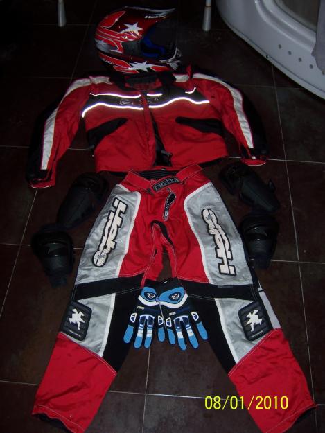 se vende equipo remo-multiejercicio, saco de boxeo con soporte y guantes, equipo ropa quad