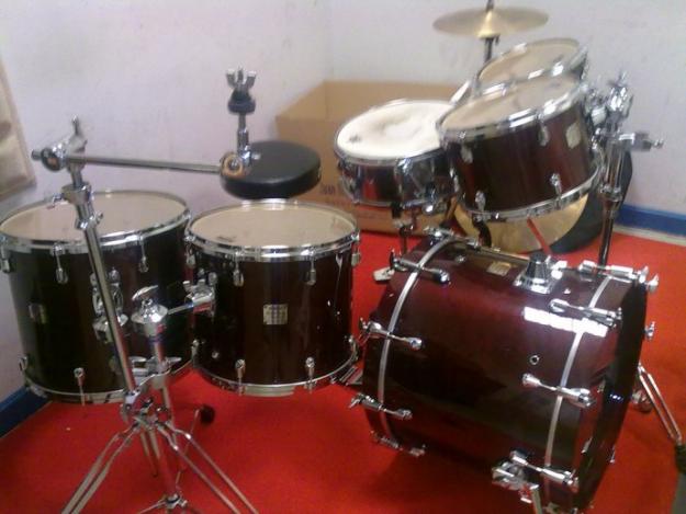 VENDO BATERIA YAMAHA BIRCH CUSTOM ABSOLUTE NUEVAU