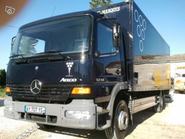 vendo camion  mercedes -atego color negro12tonnes 180kby(23.000€)0033658393979