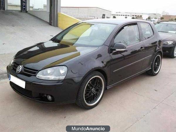 Volkswagen Golf 1.6 Sportline