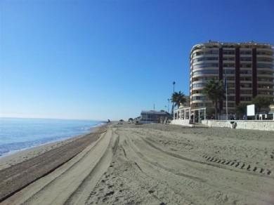 Apartamento con 2 dormitorios se vende en Fuengirola, Costa del Sol