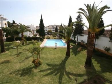 Apartamento con 2 dormitorios se vende en Fuengirola, Costa del Sol