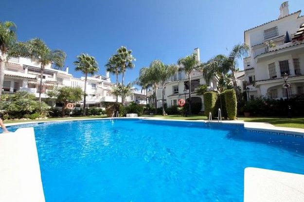 Apartamento en venta en Nueva Andalucia, Málaga (Costa del Sol)