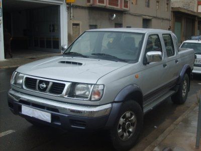 NISSAN NAVARA PICK UP 4X4 - Valencia