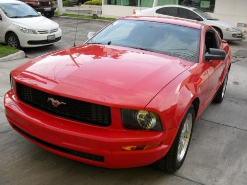 FORD MUSTANG V6