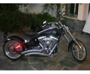 HARLEY DAVIDSON Softail Rocker C