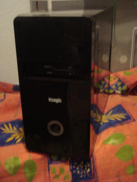 Vendo torre de PC Amd 64