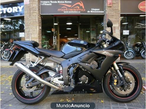 Yamaha r6 Immaculada. con escape mivv. se entrega el...