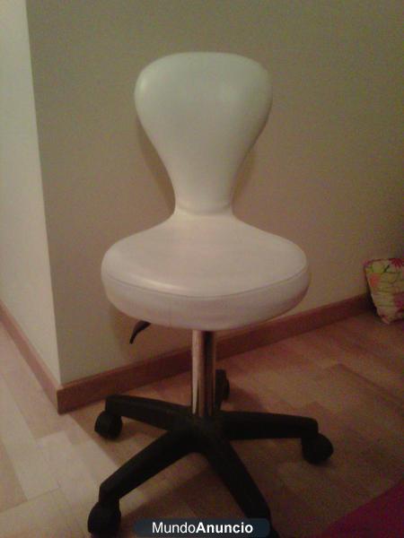 Silla para estética giratoria con respaldo