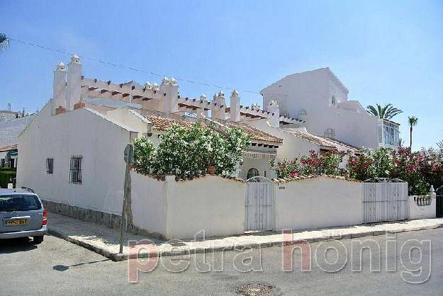 Bungalow en venta en Villamartin, Alicante (Costa Blanca)