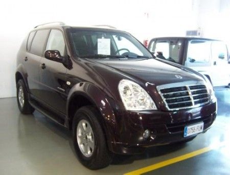 SSANGYONG REXTON II 270 XDI PREMIUM(NUEVO - Girona