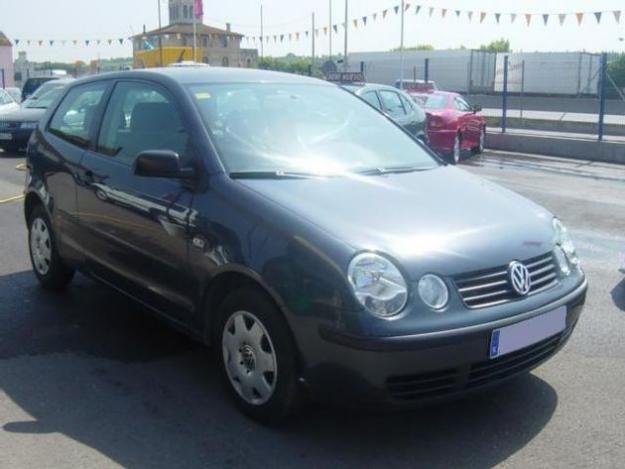 Venta de coche Volkswagen POLO 1.2 75CV. 3P. '02 en Parets Del Vallès