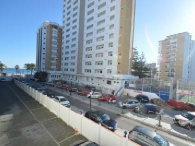 Apartamento con 2 dormitorios se vende en Fuengirola, Costa del Sol