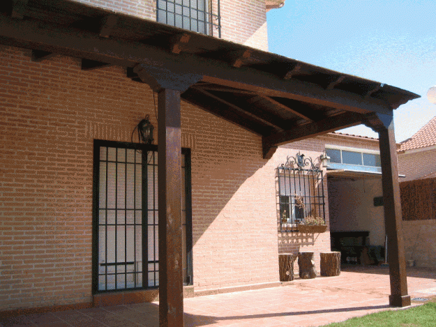 PERGOLA PORCHES CENADORES CELOSIAS