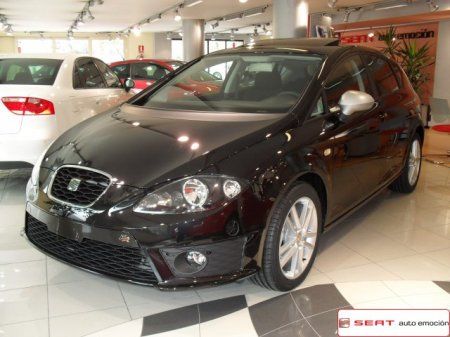 SEAT LEON SEAT LEON 2.0 TDI 170CV FR 5P. - 23.097   - Barcelona