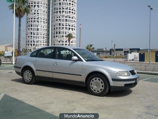 Volkswagen Passat 1.9 TDI Highline 130CV