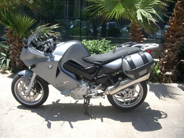 bmw f 800 st